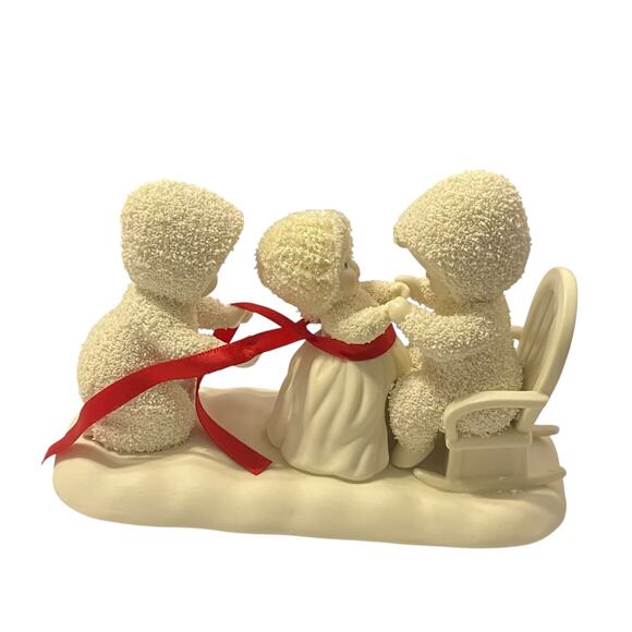 Department 56 Snowbabies Mommy's Little Girls 2011 Figurine - Picture 6 of 8